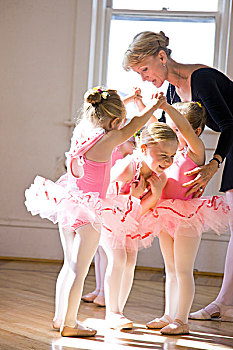 教师,女孩,2-3岁,4-5岁,芭蕾舞课