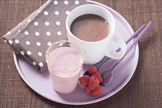 树莓,牛奶什锦早餐,饮料,热巧克力