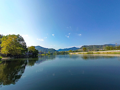 新安江,山水画廊