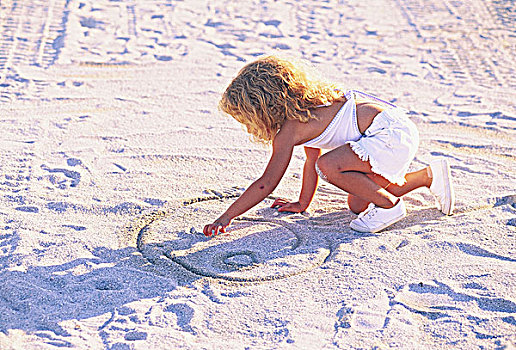 女孩,绘画,沙子