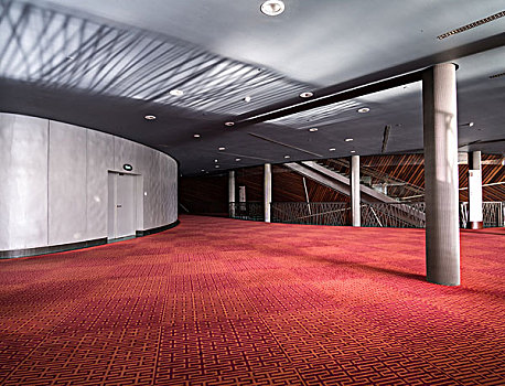 国家大剧院环形回廊红色地毯展示空间