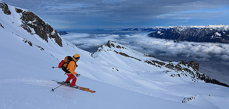 滑雪,旅游,女性,下降,雾,上方,莱茵河,山谷,群体,阿彭策尔,阿尔卑斯山,瑞士,欧洲