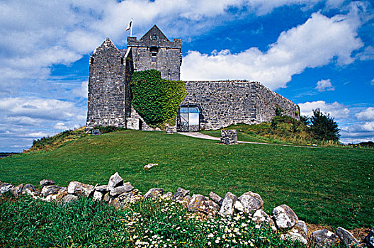 戈尔韦郡,爱尔兰,历史,16世纪,城堡