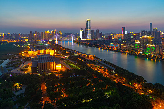 武汉,夏日,城市天际线,夜景,风光