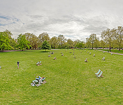 具有现代气息的英国伦敦圣詹姆士公园