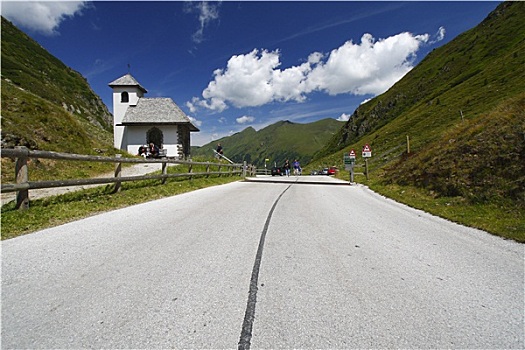 道路,山