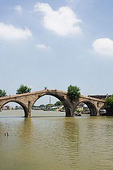 拍摄于亚洲,中国,上海朱家角,放生桥,2005年7月