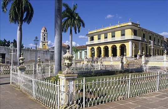 古巴,特立尼达,马约尔广场,建筑,小路,棕榈树
