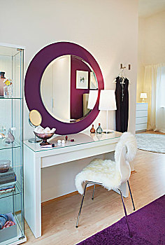 椅子,白色,毛皮,遮盖,化妆,桌子,墙壁,圆,镜子,紫色