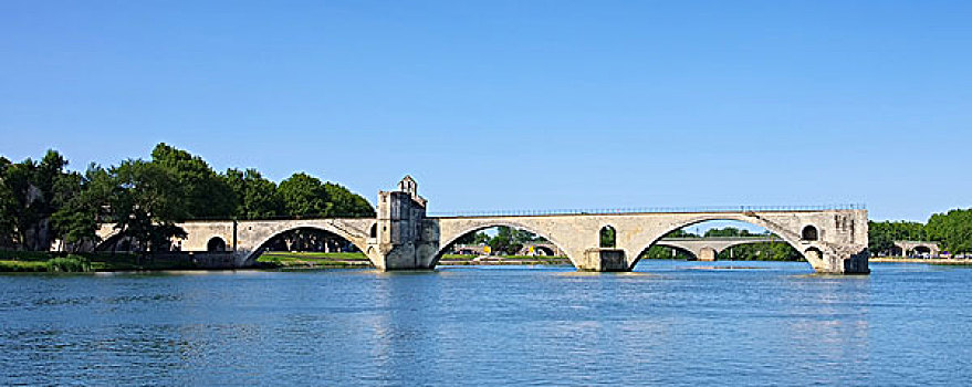 阿维尼翁,桥