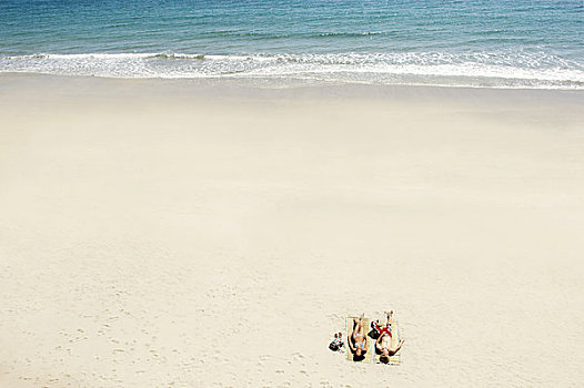 伴侣,日光浴,白色背景,沙滩