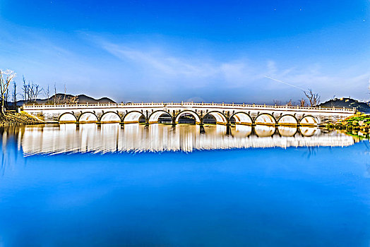 杭州湘湖水仙桥夜景