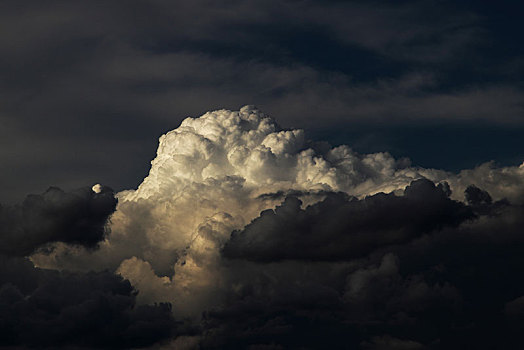 积雨云,乌云,斯瓦比亚,巴登符腾堡,德国,欧洲