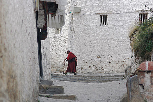 西藏僧人