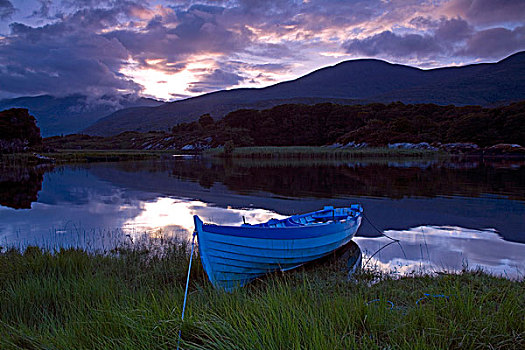 划桨船,湖岸,湖,基拉尼国家公园,凯瑞郡,爱尔兰