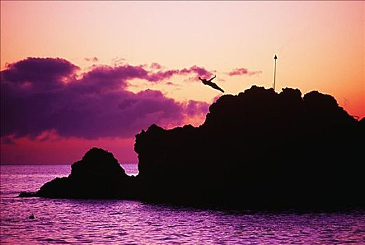 夏威夷,毛伊岛,卡亚纳帕里,黑色,石头,手电筒,亮光,典礼,剪影,人,跳跃,橙色,粉红天空,海洋
