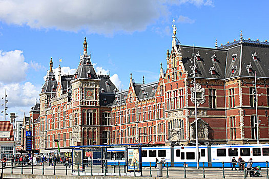 法兰克福火车站,阿姆斯特丹