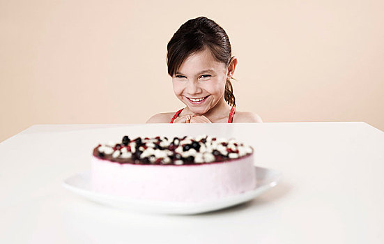 女孩,看,蛋糕