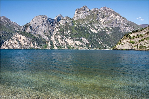 阿尔卑斯山,加尔达湖