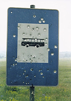弹孔,巴士,标识