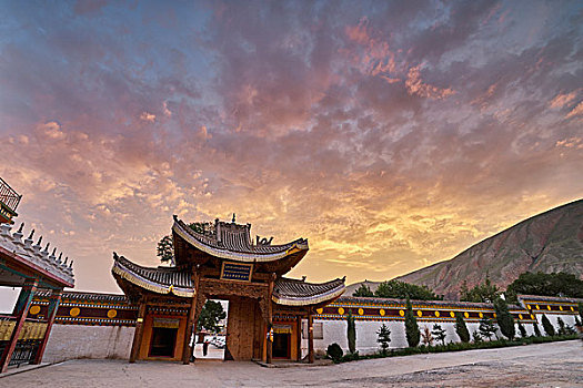 向上,寺院,青海,中国