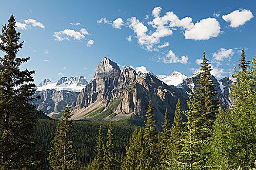 山,远景,峭壁,蓝天,云,艾伯塔省,加拿大