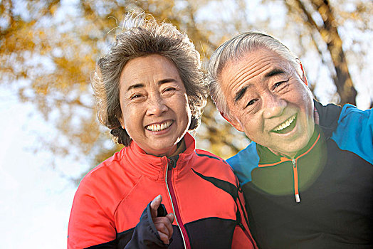 夕阳红老人图片