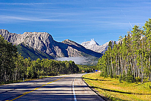 卡纳纳斯基斯,省立公园,艾伯塔省,加拿大,公路,山,地质构造,落基山脉
