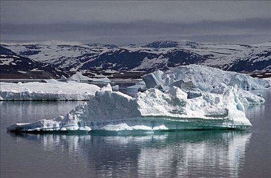 冰山,迪斯科湾,雅各布港冰湾,格陵兰