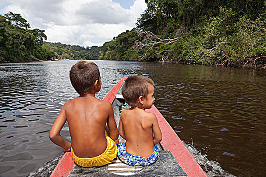 巴西,孩子,风景,后视图,面对,河,船,人,生活方式,亚马逊
