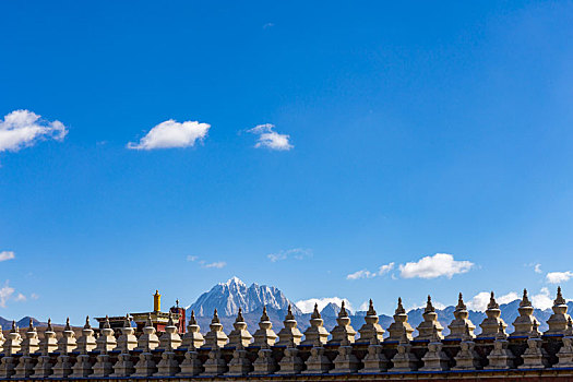 雅拉雪山