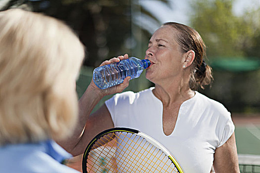 老女人,水,网球场