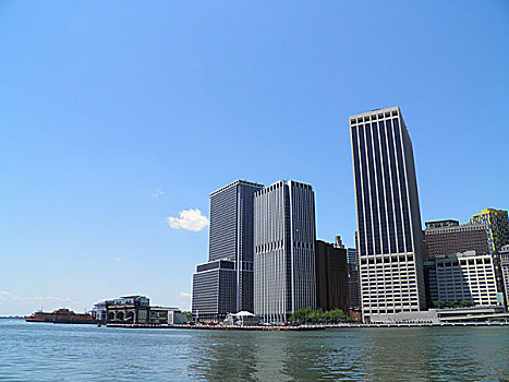 美国纽约哈德逊湾的高楼大厦