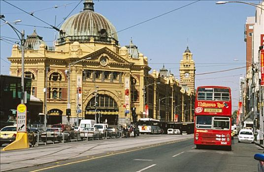 旅游大巴,弗林德斯河街站,墨尔本,城市,2004年,澳大利亚
