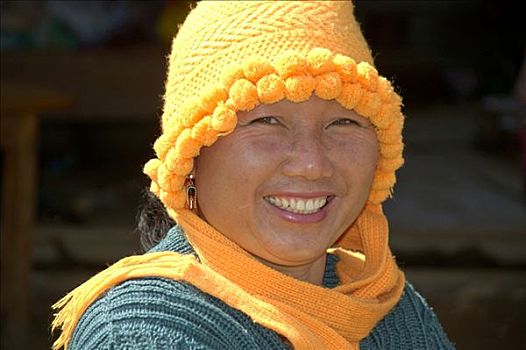 肖像,笑,女人,穿戴,黄色,羊毛无边帽,老挝