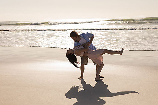 浪漫,年轻,情侣,跳舞,海滩