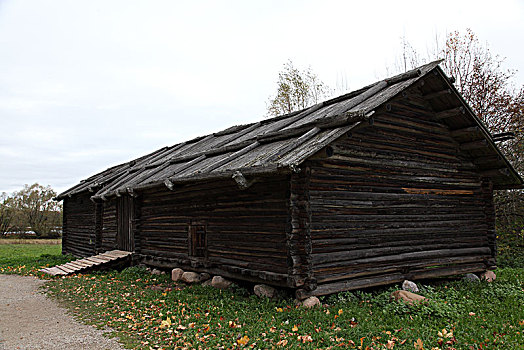 俄罗斯原始木屋结构