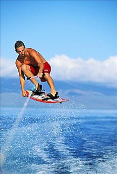 夏威夷,毛伊岛,卡亚纳帕里,男人,海上滑板,空气