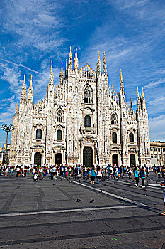 意大利米兰大教堂,duomo,piazza,del