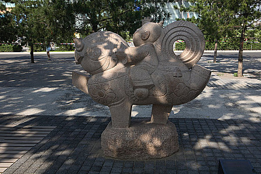 奥林匹克花园雕塑