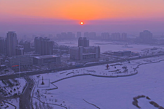 黑龙江大庆市--俯瞰雪后油城晨光