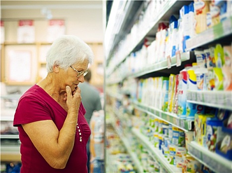 老年,女人,选择,乳制品,超市