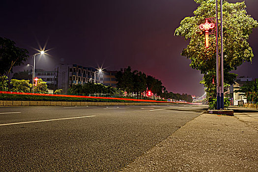 夜晚的路