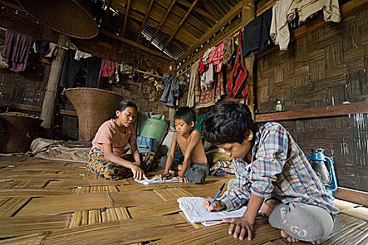 室内,家,家庭,地方特色,群体,孟加拉,九月,2007年