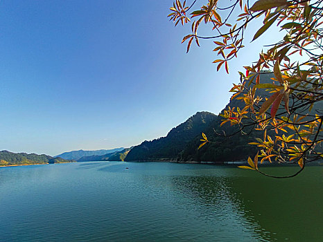 新安江,山水画廊