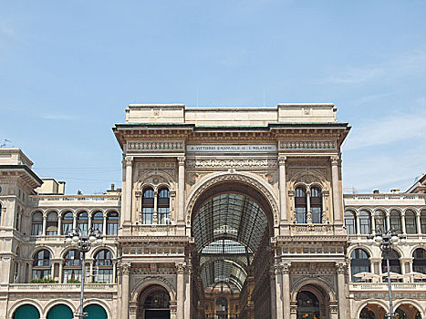 商业街廊,米兰