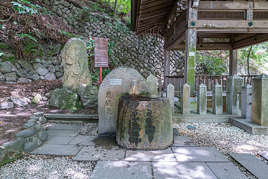 日本有马温泉炭酸泉源公园温泉泉水