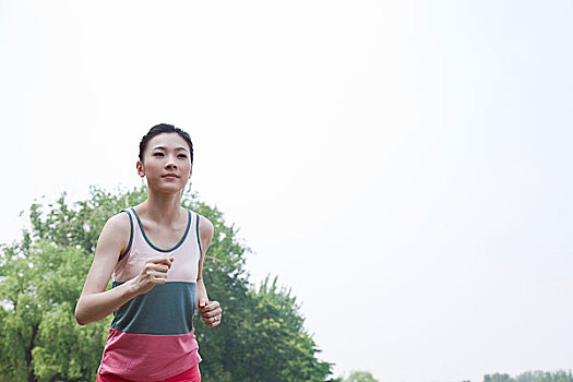 美女三级毛片