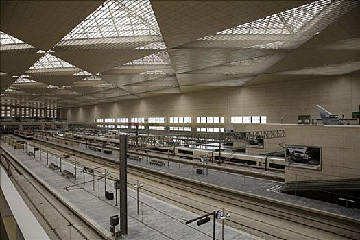 火车站,白天,户外,车站,萨拉戈萨
