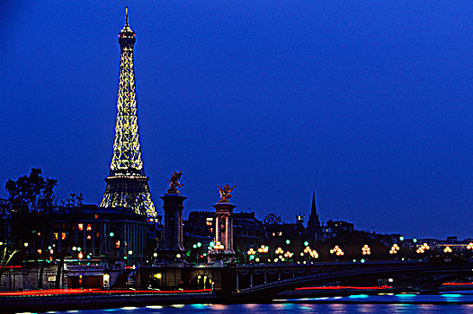 法国,巴黎,亚历山大三世,桥,埃菲尔铁塔,黄昏